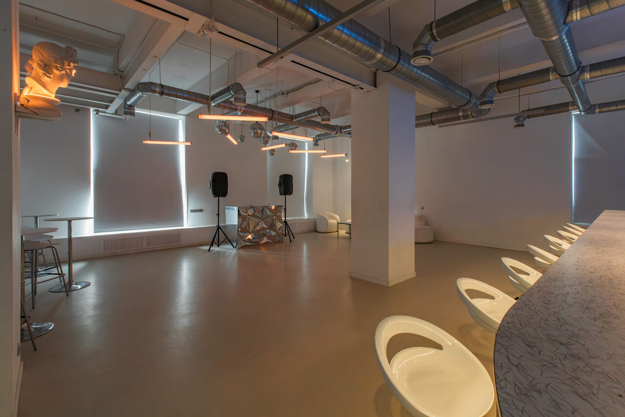 Арендовать Вайт. Элегантный лофт для мероприятий