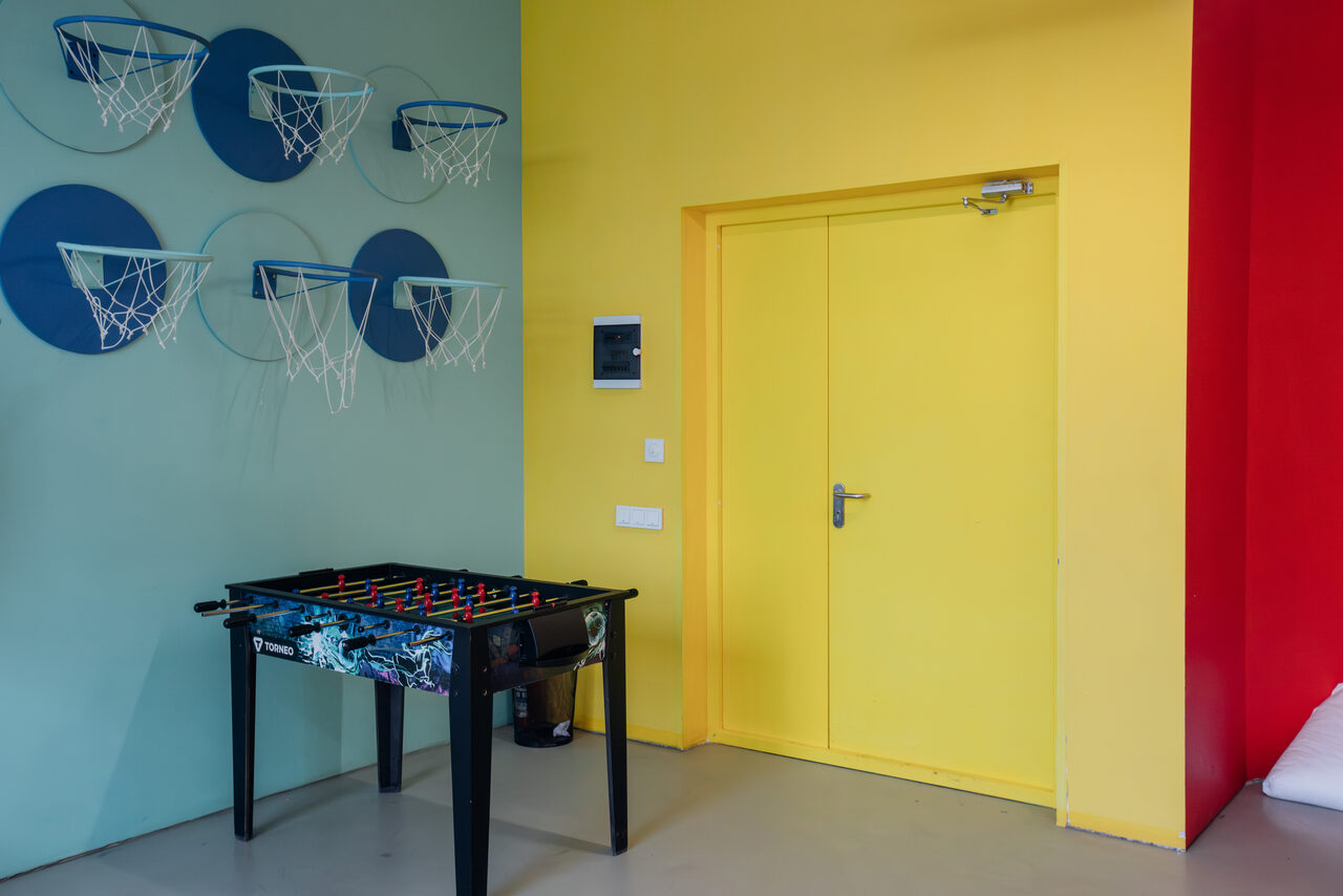 Арендовать Зал Караоке. Яркое пространство в стиле pop-art