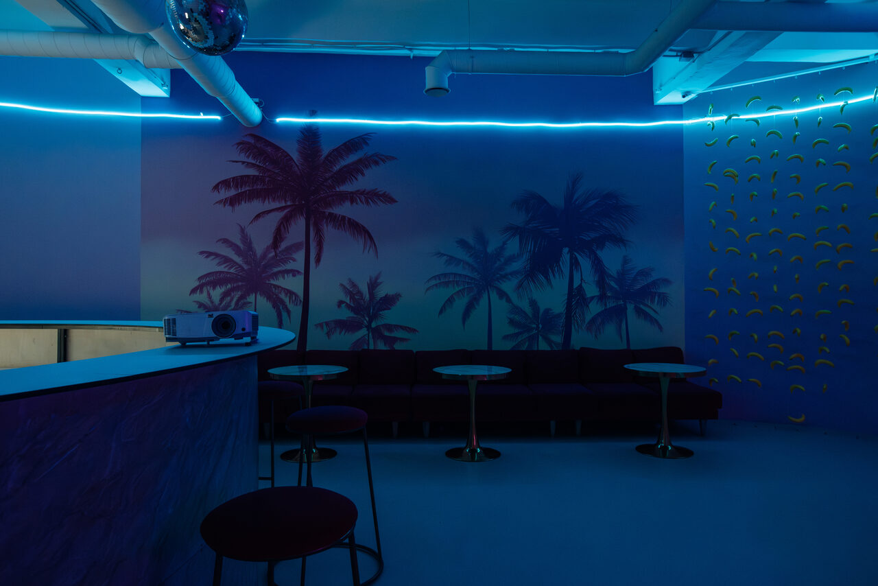 Арендовать Фламинго. Розовый лофт-зал для мероприятий