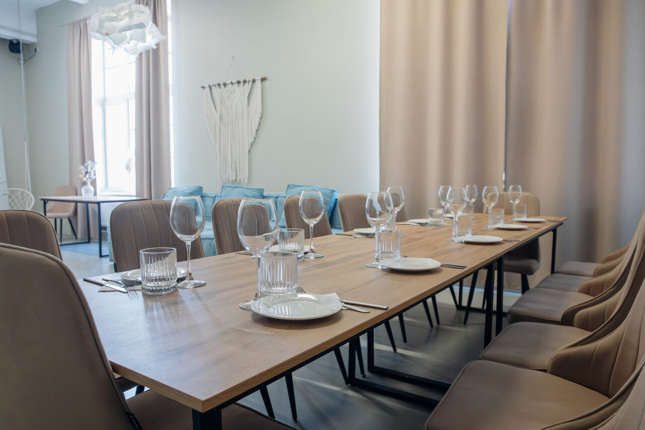 Арендовать Бохо. Лофт в тёплых тонах