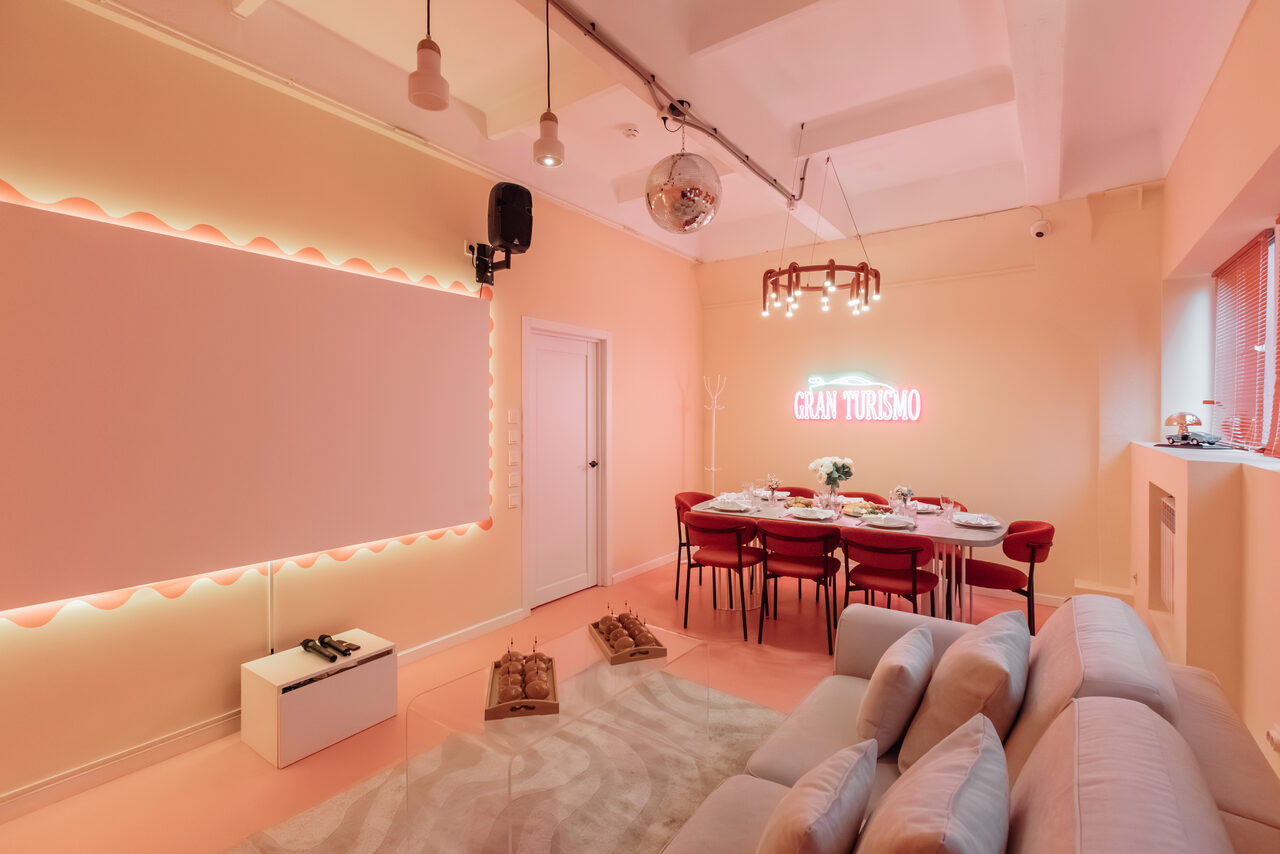 Арендовать Гран Туризмо. Яркое пространство для мероприятий