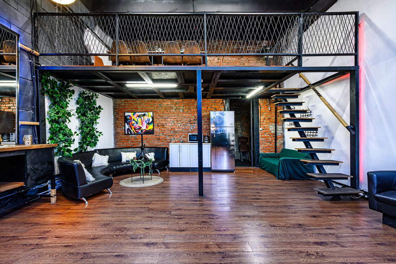 Арендовать Лофт Зеркальный