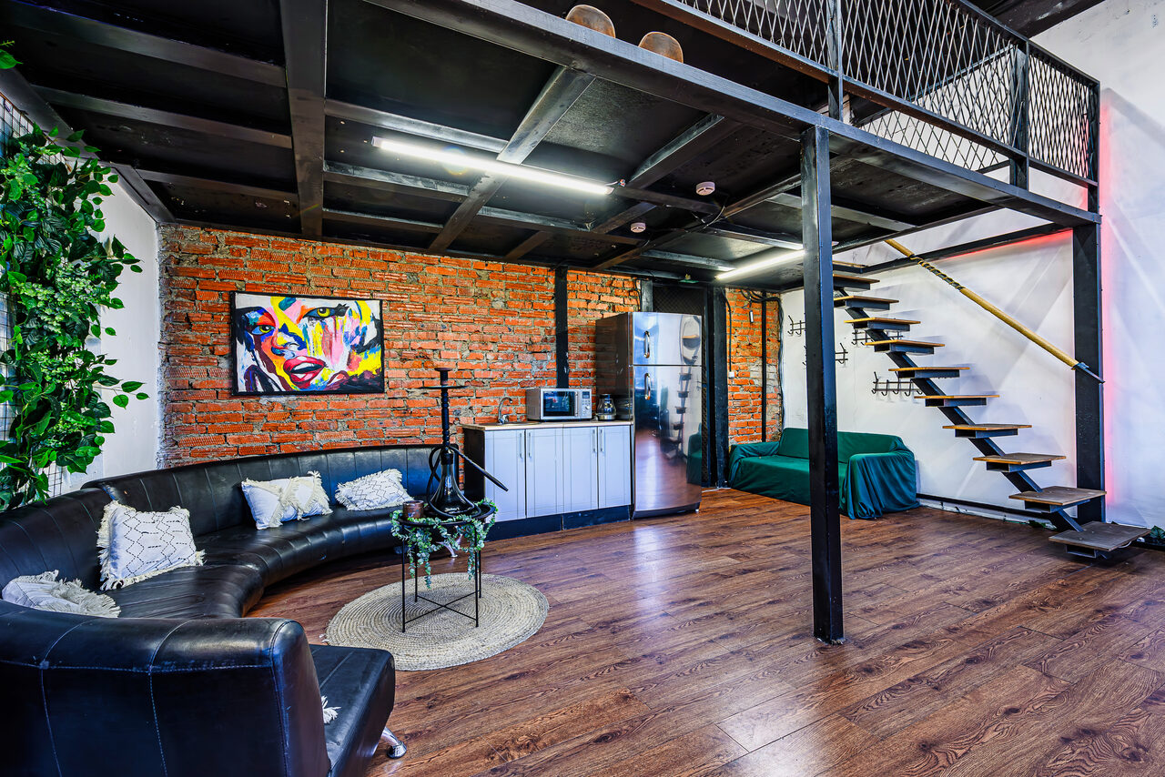 Арендовать Лофт Зеркальный