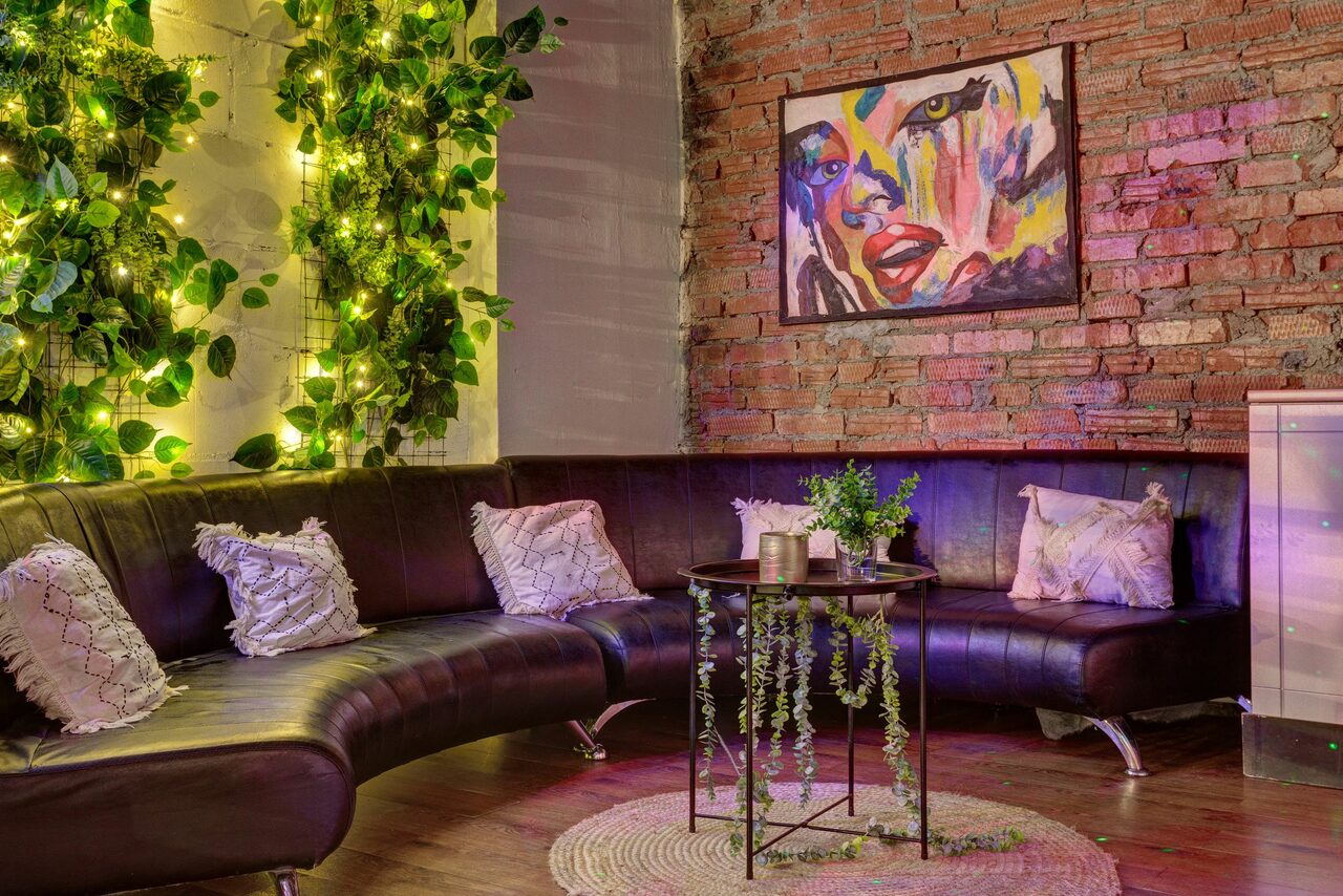 Арендовать Лофт Зеркальный