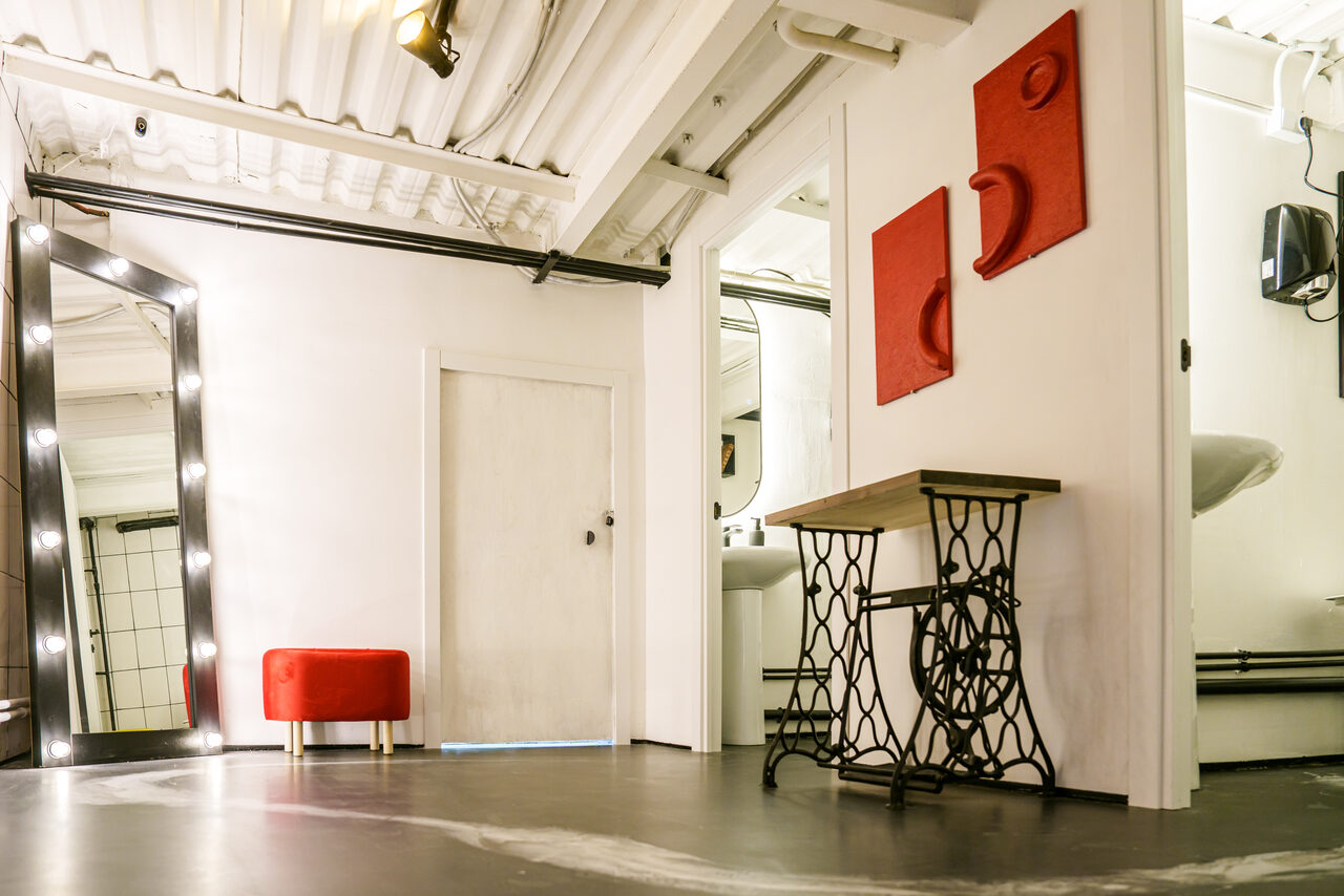 Арендовать Лофт с террасой на территории Измайловского Вернисажа