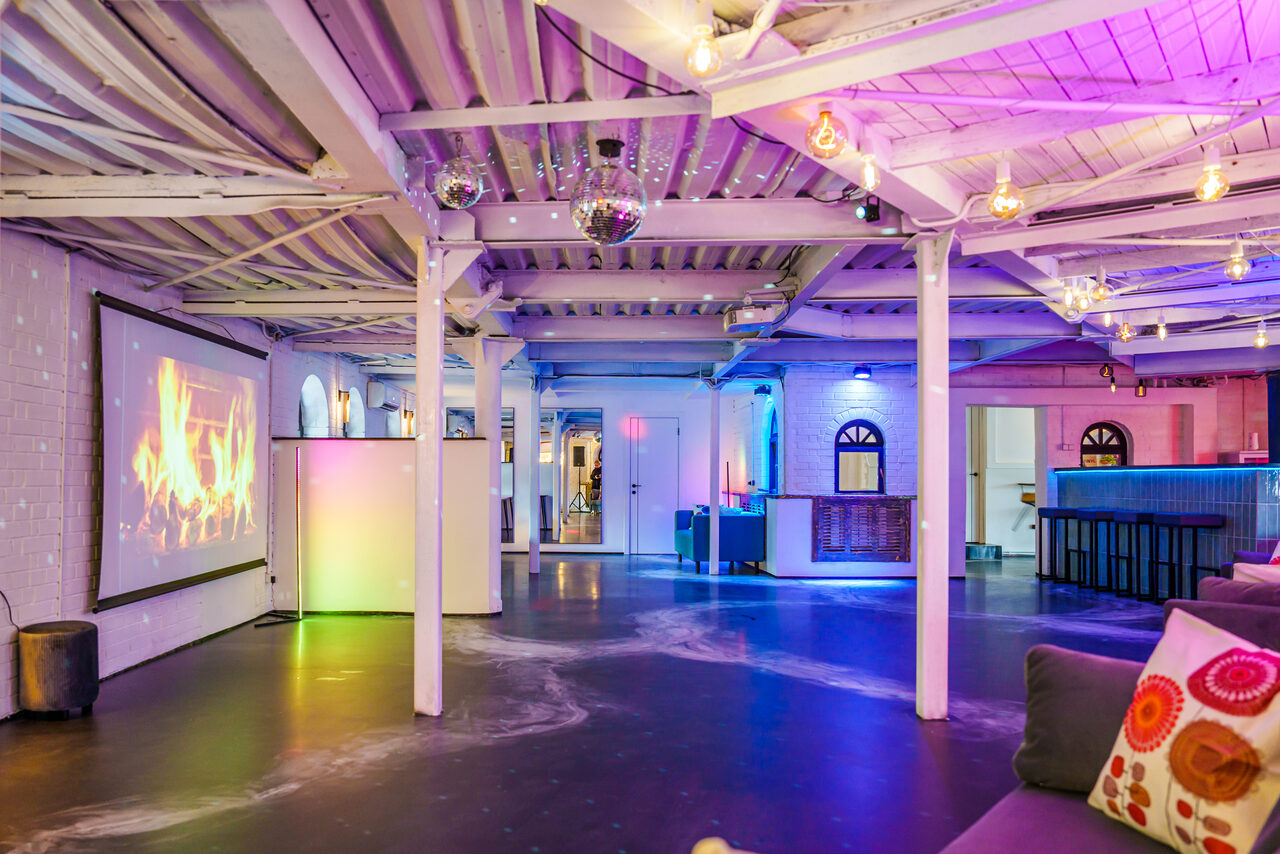 Арендовать Лофт с террасой на территории Измайловского Вернисажа