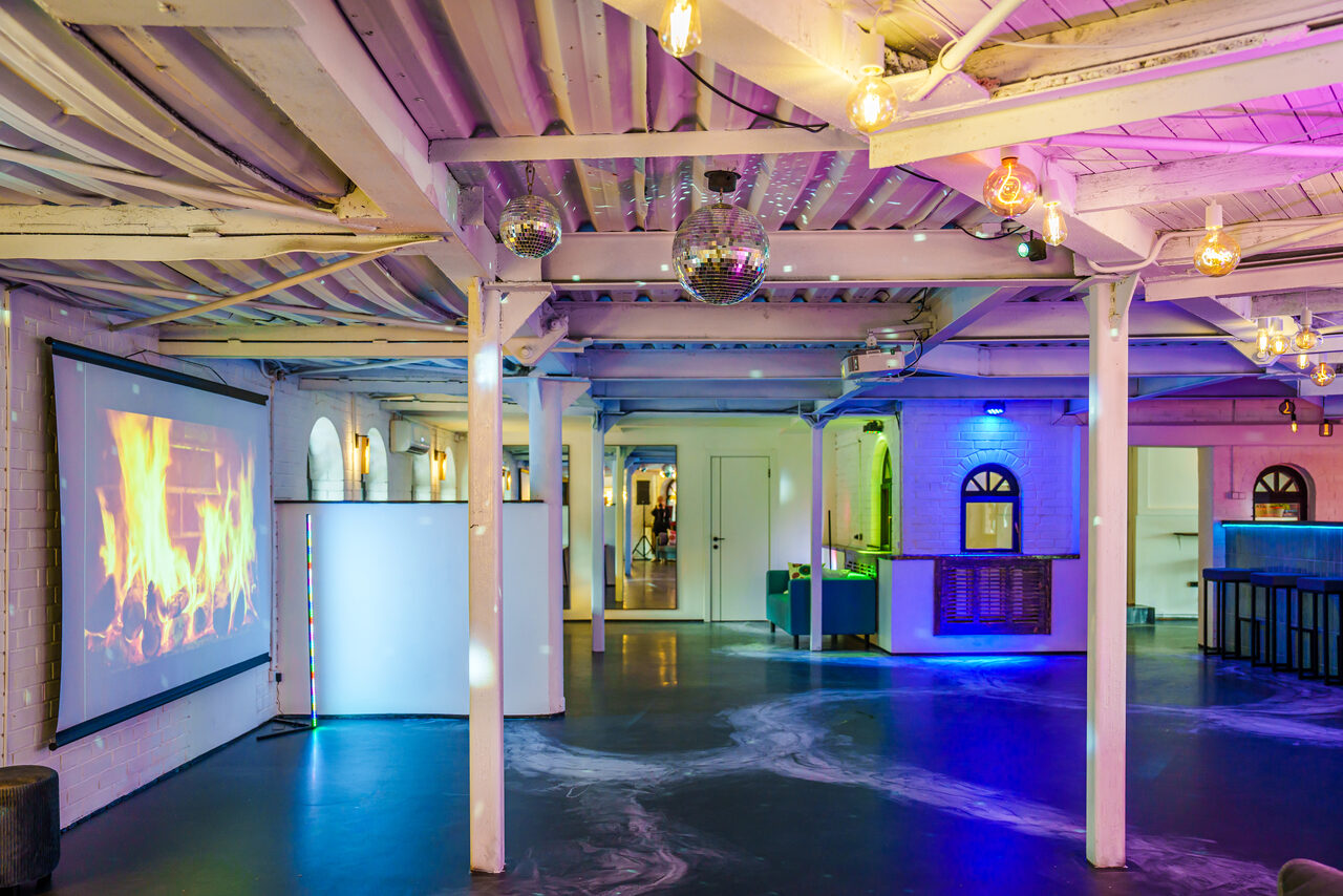 Арендовать Лофт с террасой на территории Измайловского Вернисажа