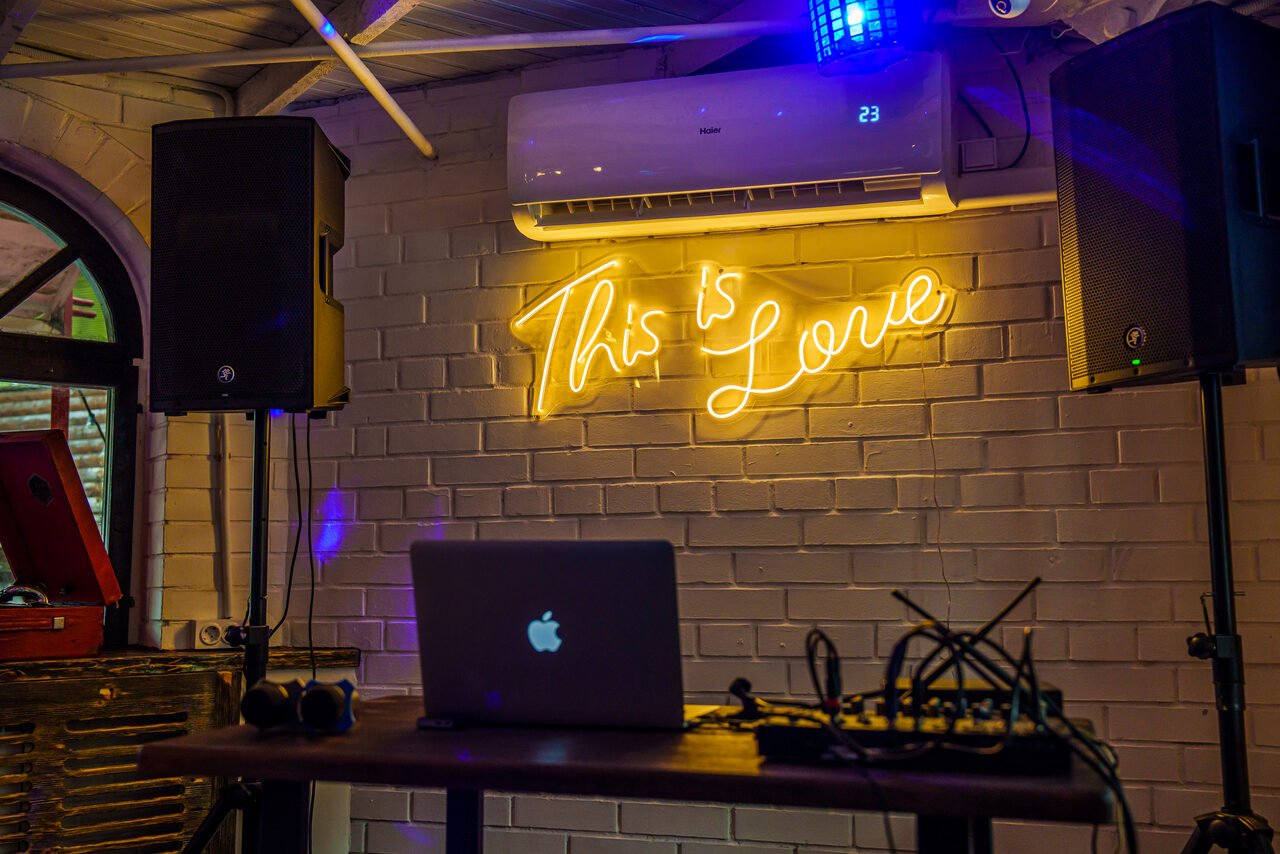 Арендовать Лофт с террасой на территории Измайловского Вернисажа