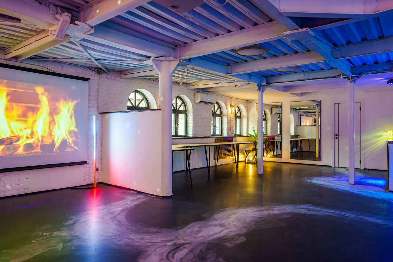 Арендовать Лофт с террасой на территории Измайловского Вернисажа