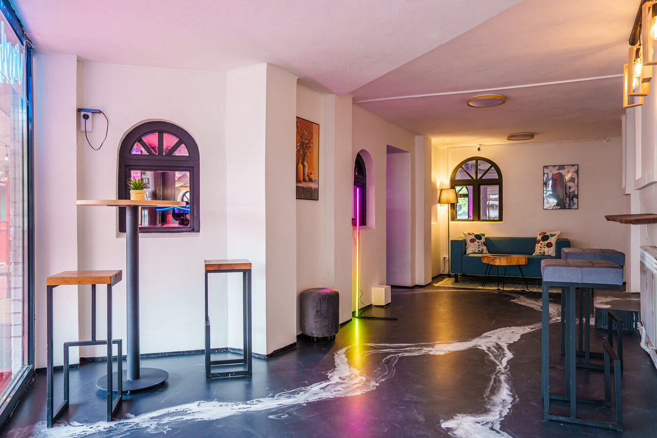 Арендовать Лофт с террасой на территории Измайловского Вернисажа