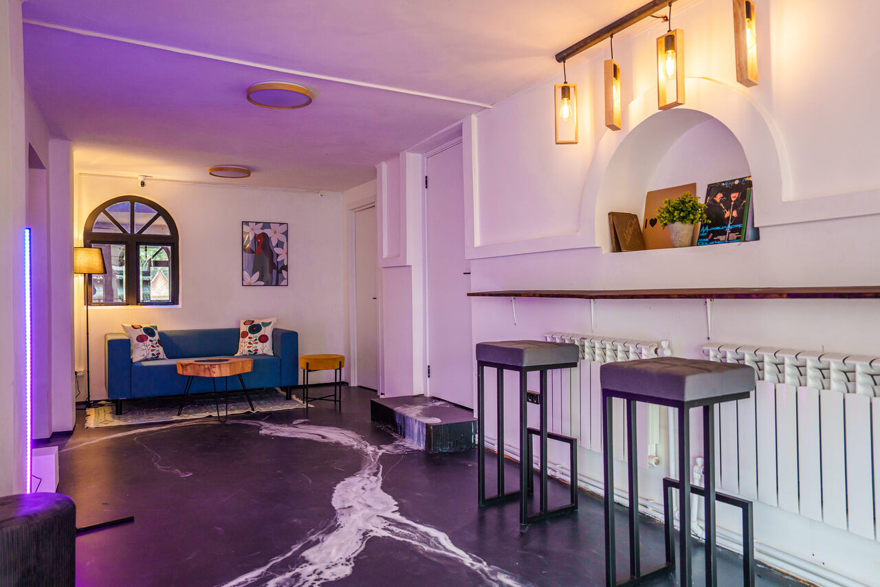 Арендовать Лофт с террасой на территории Измайловского Вернисажа