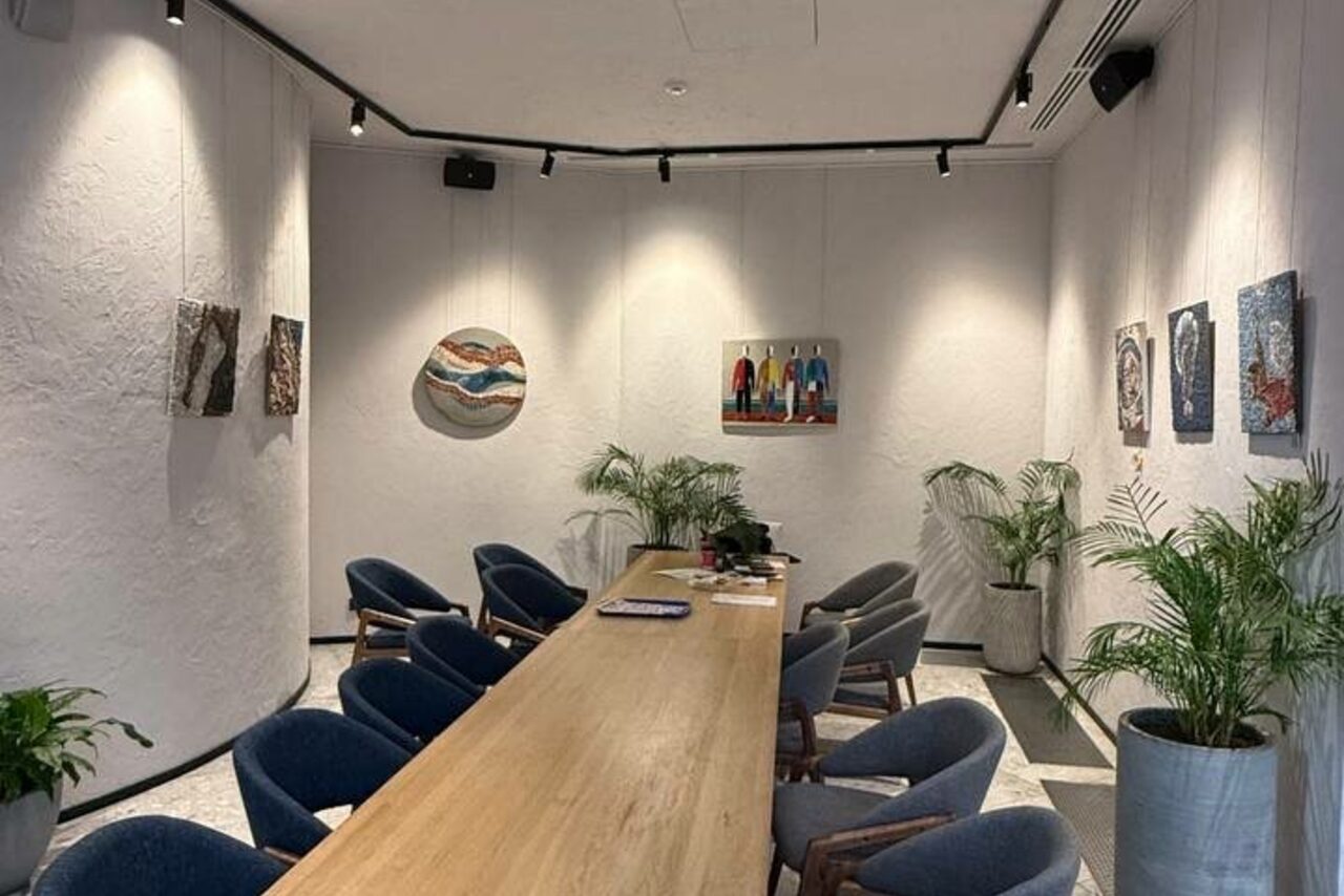 Арендовать Выставка. Просторный лофт в светлых тонах