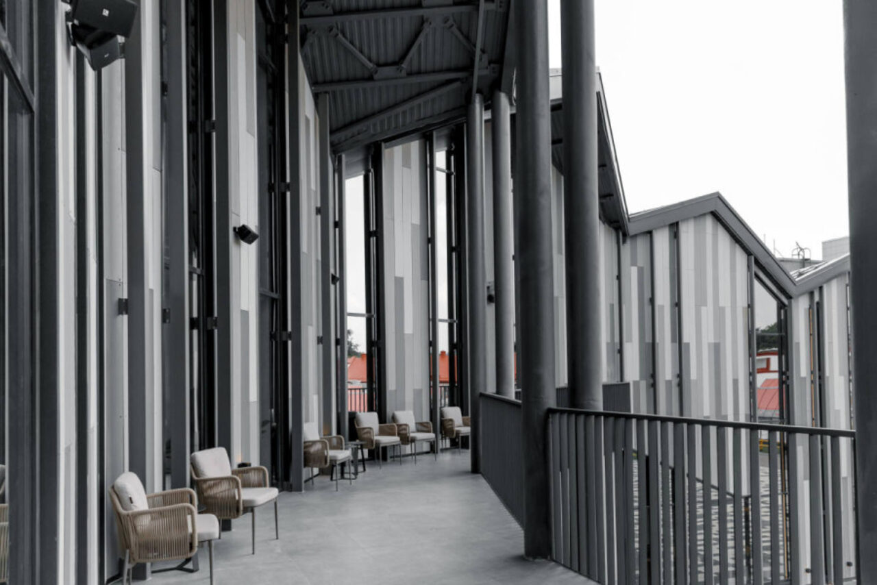 Арендовать Выставка. Просторный лофт в светлых тонах