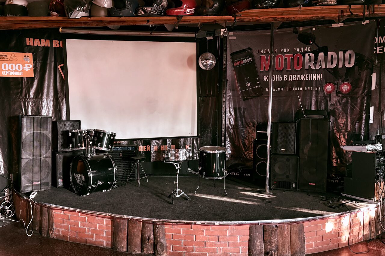 Арендовать Fort Loft. Лофт в байкерском стиле