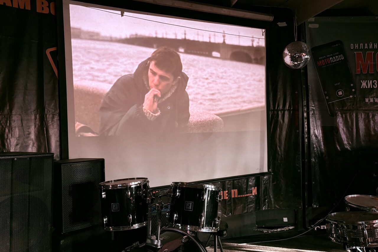 Арендовать Fort Loft. Лофт в байкерском стиле