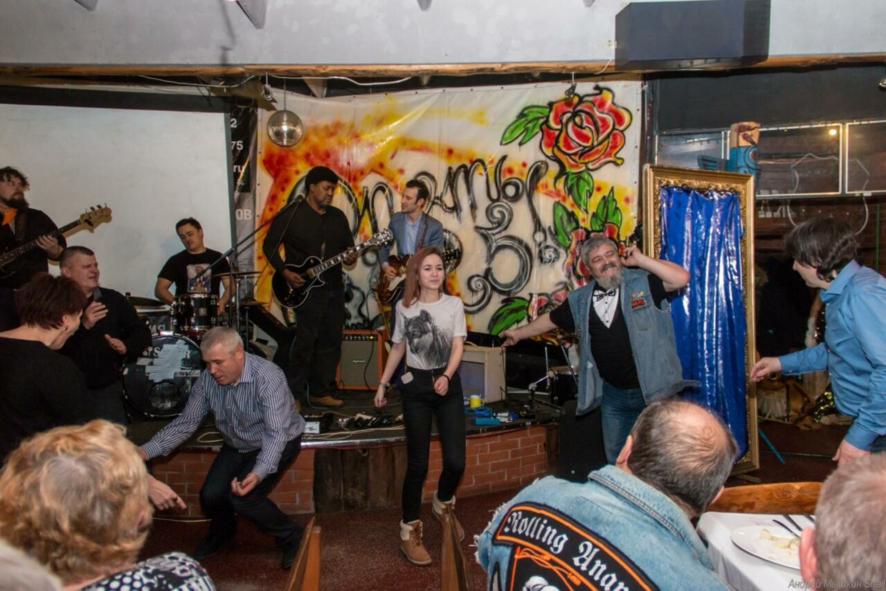 Арендовать Fort Loft. Лофт в байкерском стиле