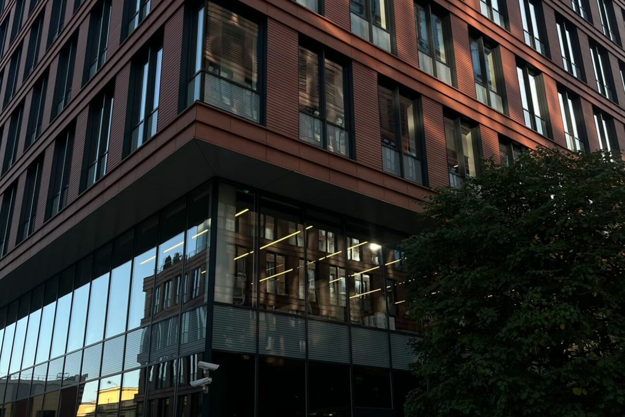 Арендовать Пространство для мероприятий с панорамными окнами