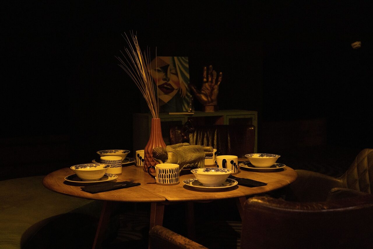 Арендовать Парадная. Пространство на мансардном этаже