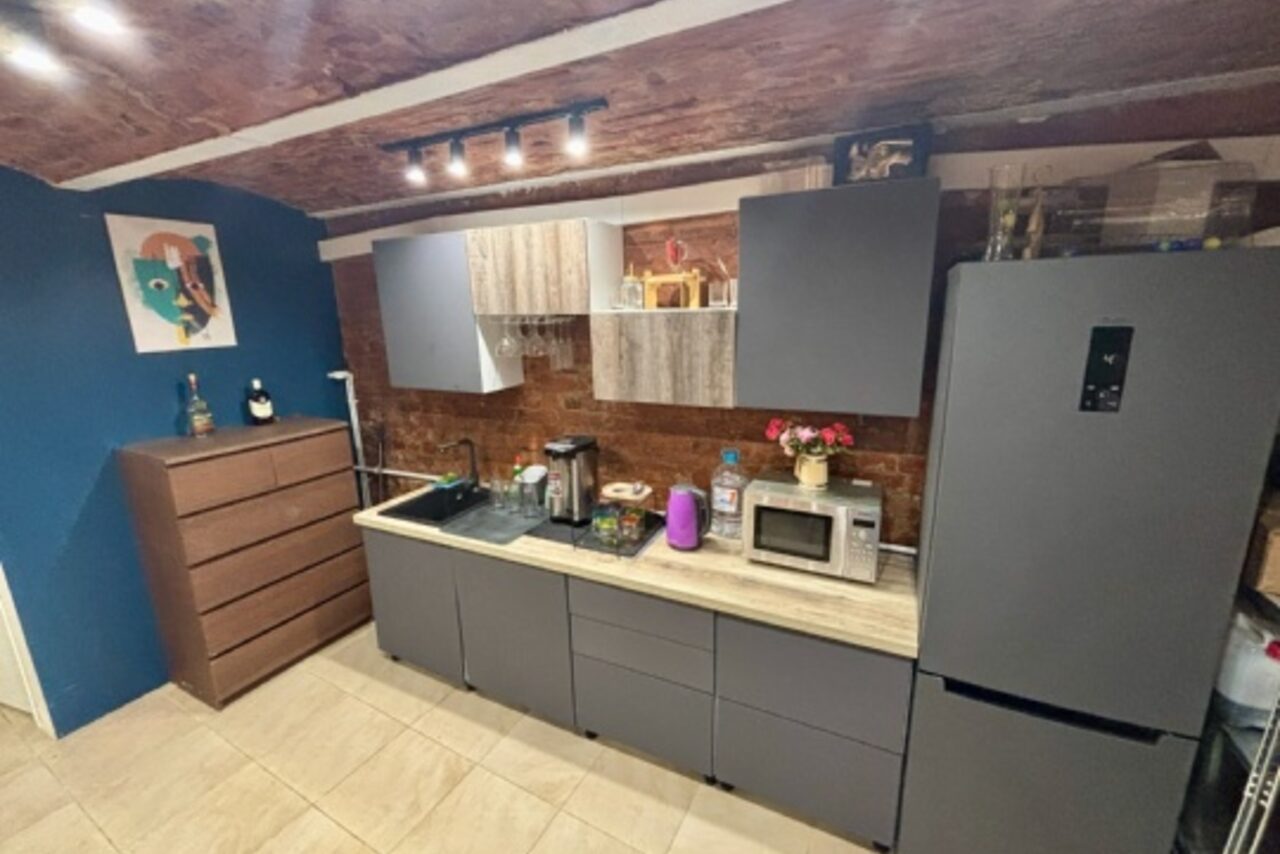 Арендовать Цоколь 14. Комфортный кирпичный лофт