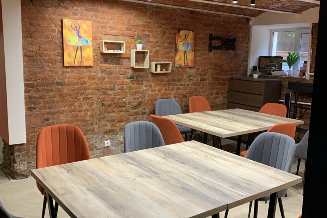 Арендовать Цоколь 14. Комфортный кирпичный лофт