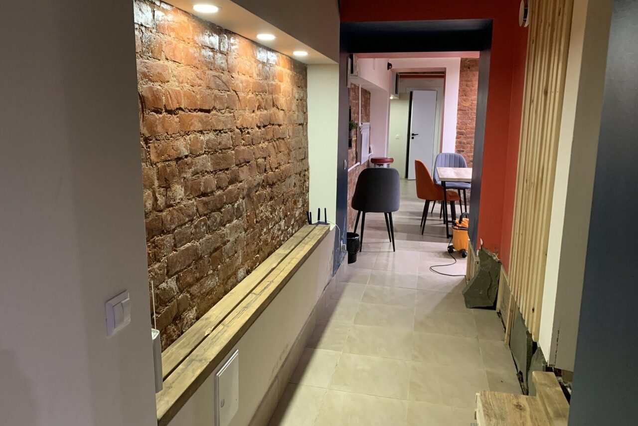 Арендовать Цоколь 14. Комфортный кирпичный лофт