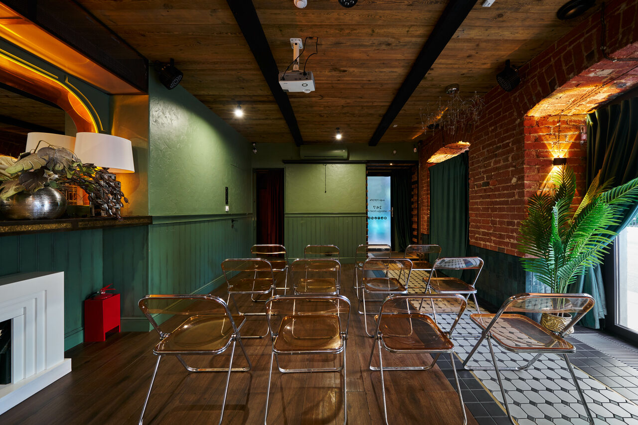 Арендовать Лофт Май. Зал Гоголь для деловых мероприятий