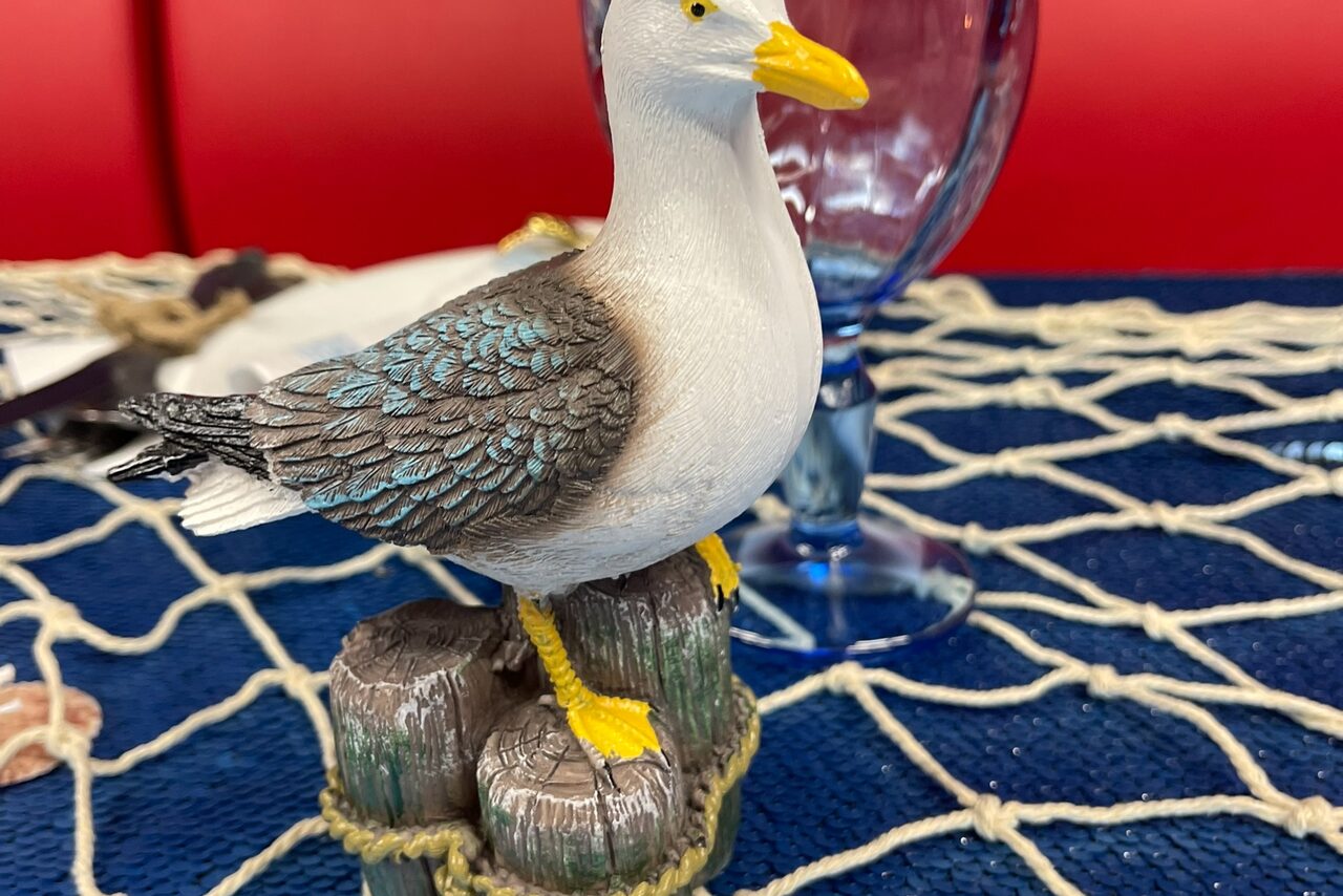 Арендовать Сказочный город. Ультрафиолетовый зал