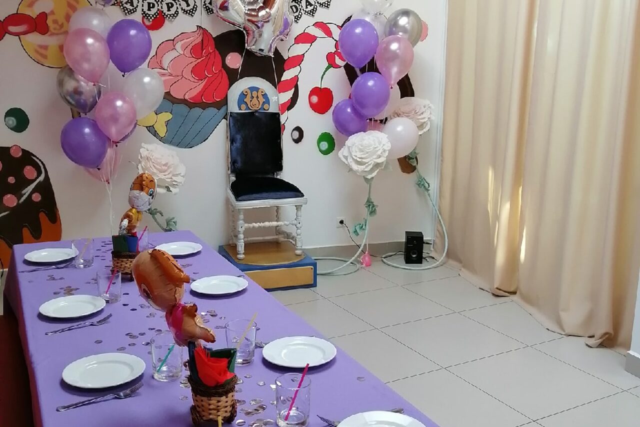 Арендовать Сказочный город. Сладкий зал