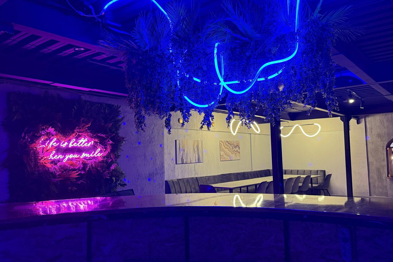 Арендовать Maybe Loft(Может быть Лофт). Зал Jungle(Джунгли)