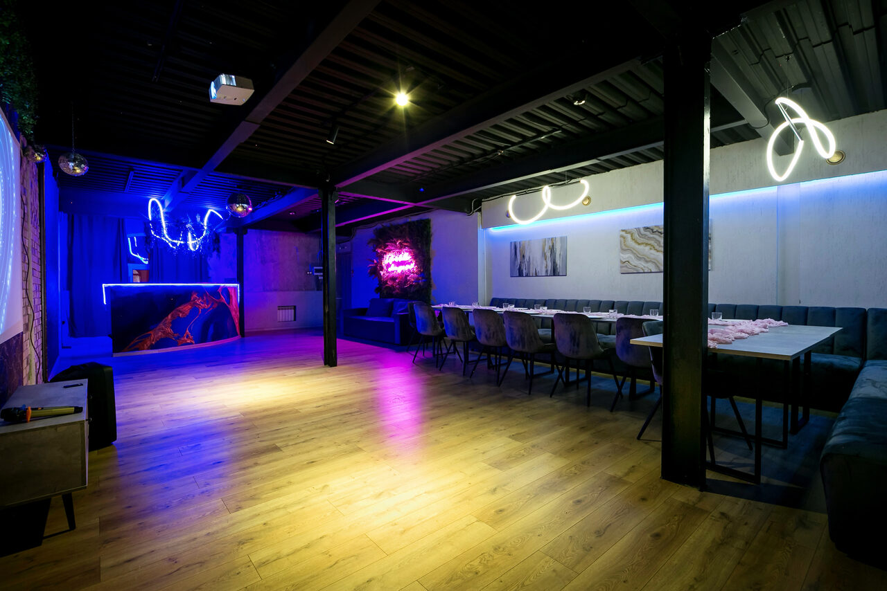 Арендовать Maybe Loft(Может быть Лофт). Зал Jungle(Джунгли)