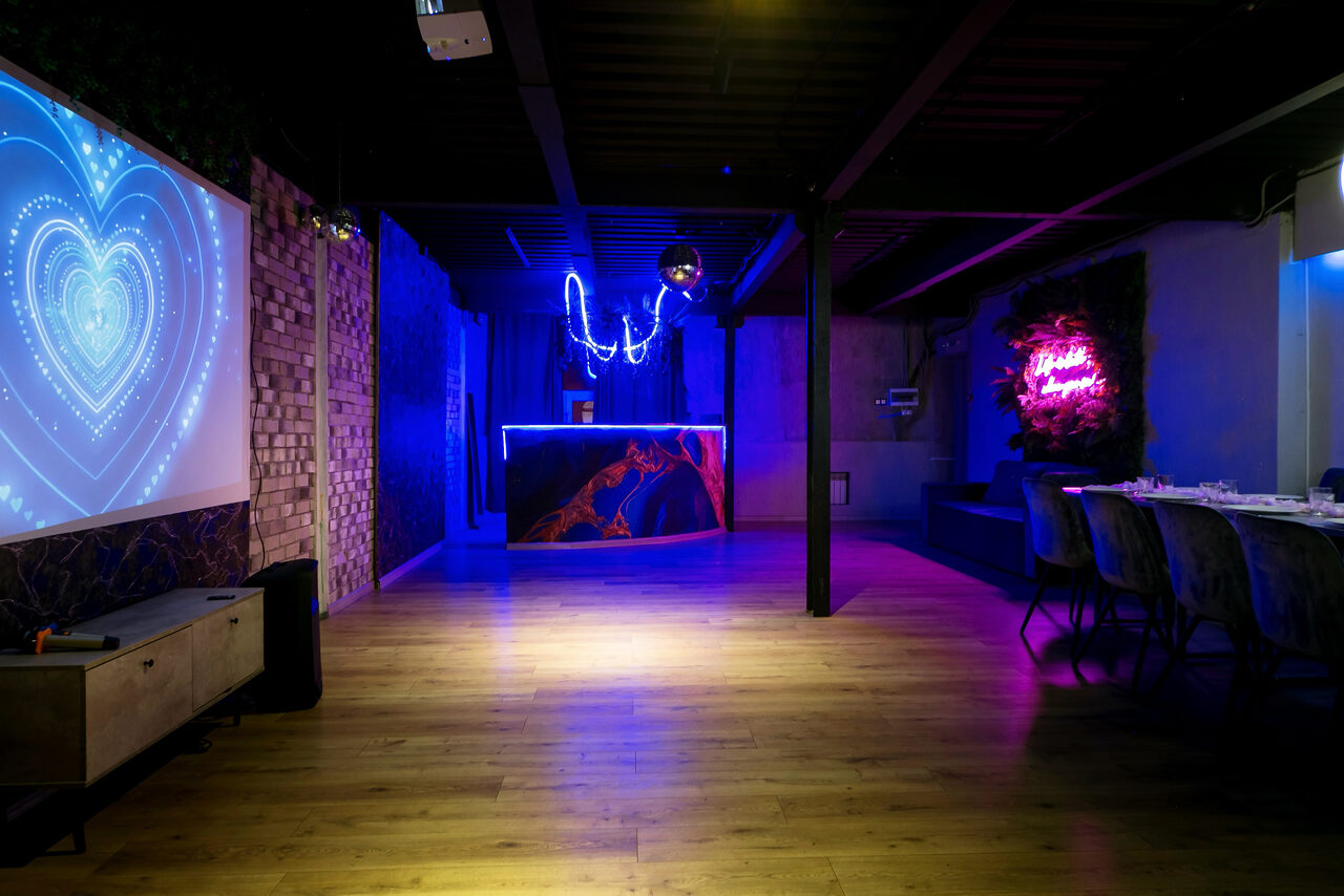 Арендовать Maybe Loft(Может быть Лофт). Зал Jungle(Джунгли)