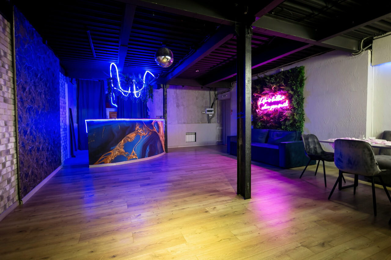 Арендовать Maybe Loft(Может быть Лофт). Зал Jungle(Джунгли)