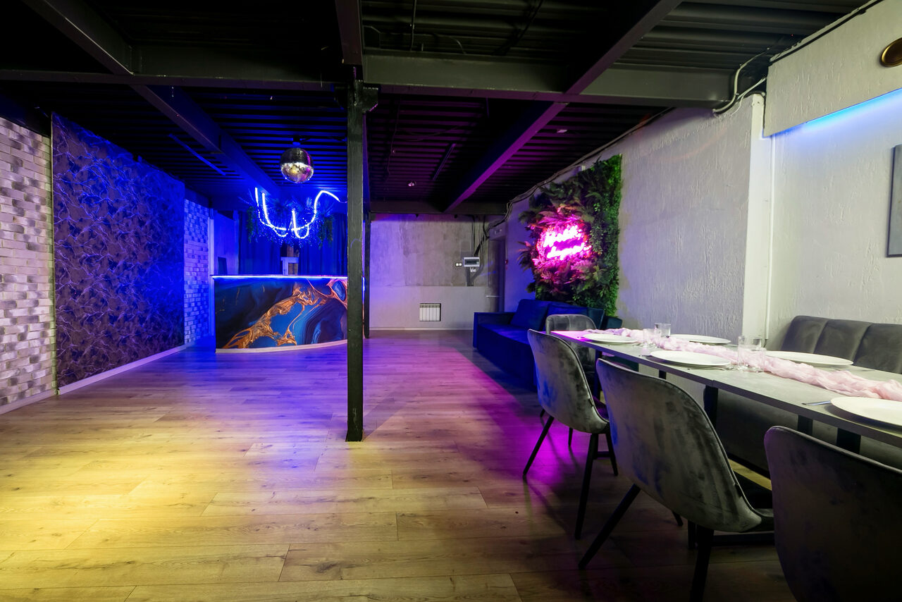 Арендовать Maybe Loft(Может быть Лофт). Зал Jungle(Джунгли)