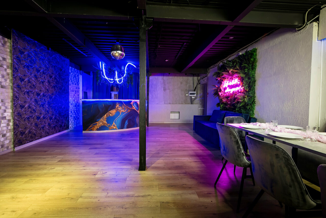 Арендовать Maybe Loft(Может быть Лофт). Зал Jungle(Джунгли)