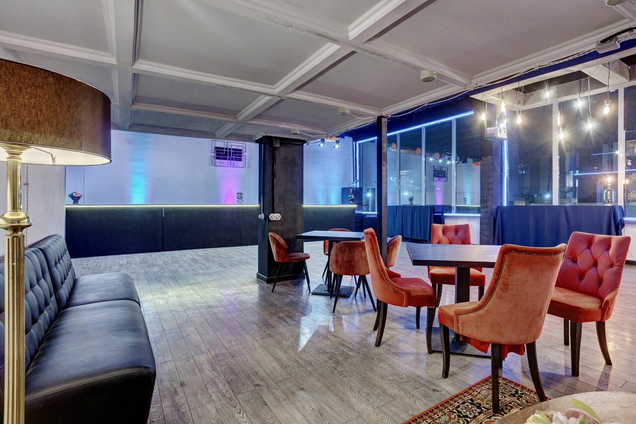 Арендовать Loft Prostranstvo Huge