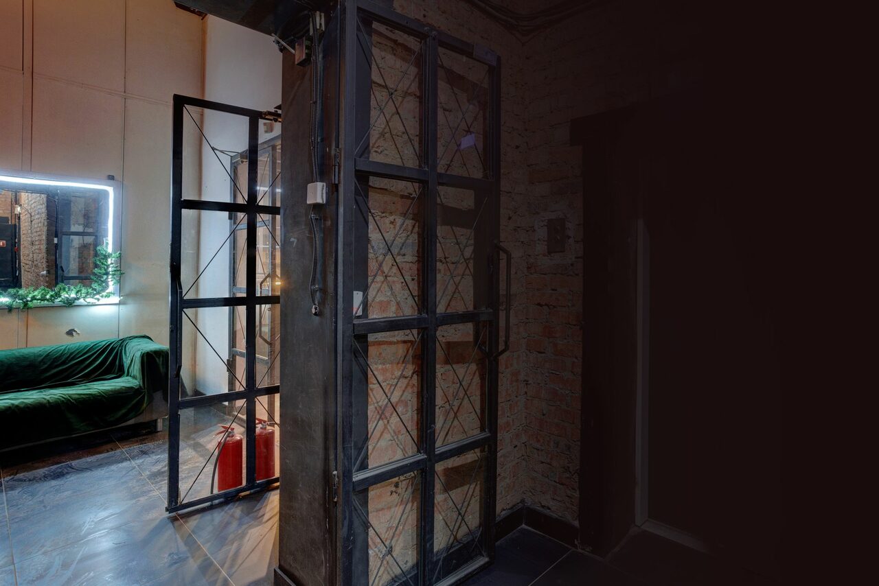 Арендовать Loft Prostranstvo Huge