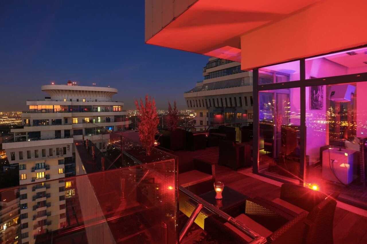 Арендовать SINKLIT³⁸ Просторный пентхаус с террасой