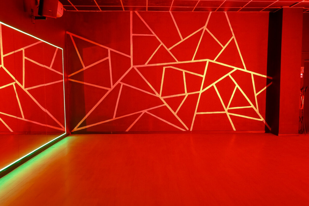 Арендовать Зал №6 “Черное золото” - Танцевально-концертный зал 90 кв.м.