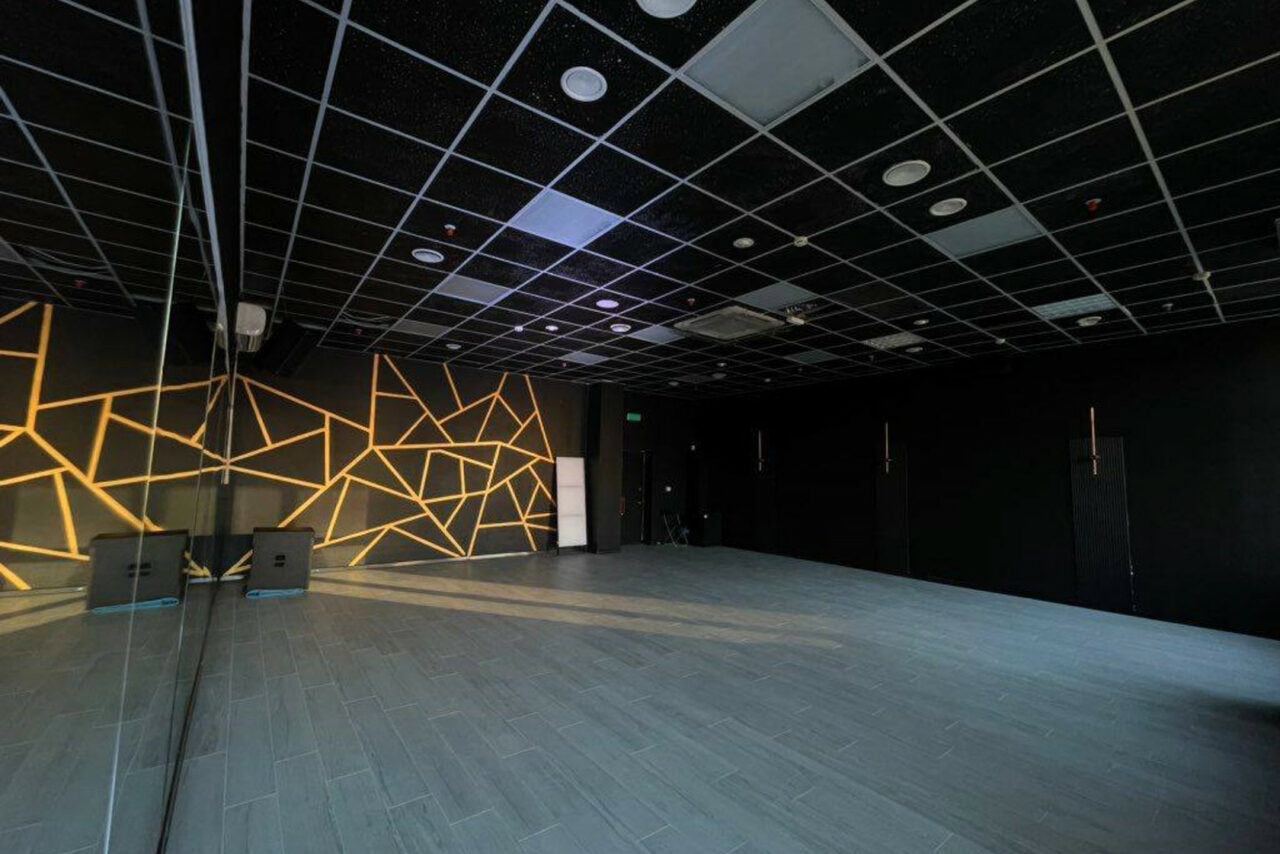 Арендовать Зал №6 “Черное золото” - Танцевально-концертный зал 90 кв.м.