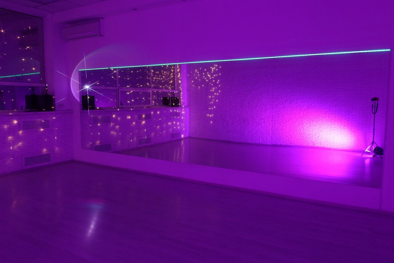 Арендовать Зал №4 “Кирпичный” - Зал с панорамным видом 40 кв.м.