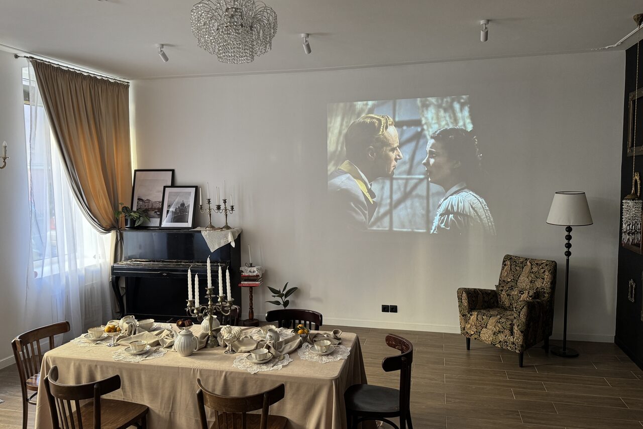 Арендовать Гостиная на Казанской. Уютное пространство с кухней