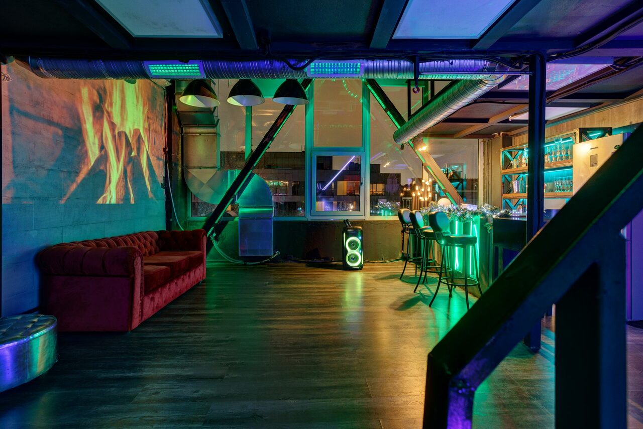 Арендовать Лофт Индустриальный 