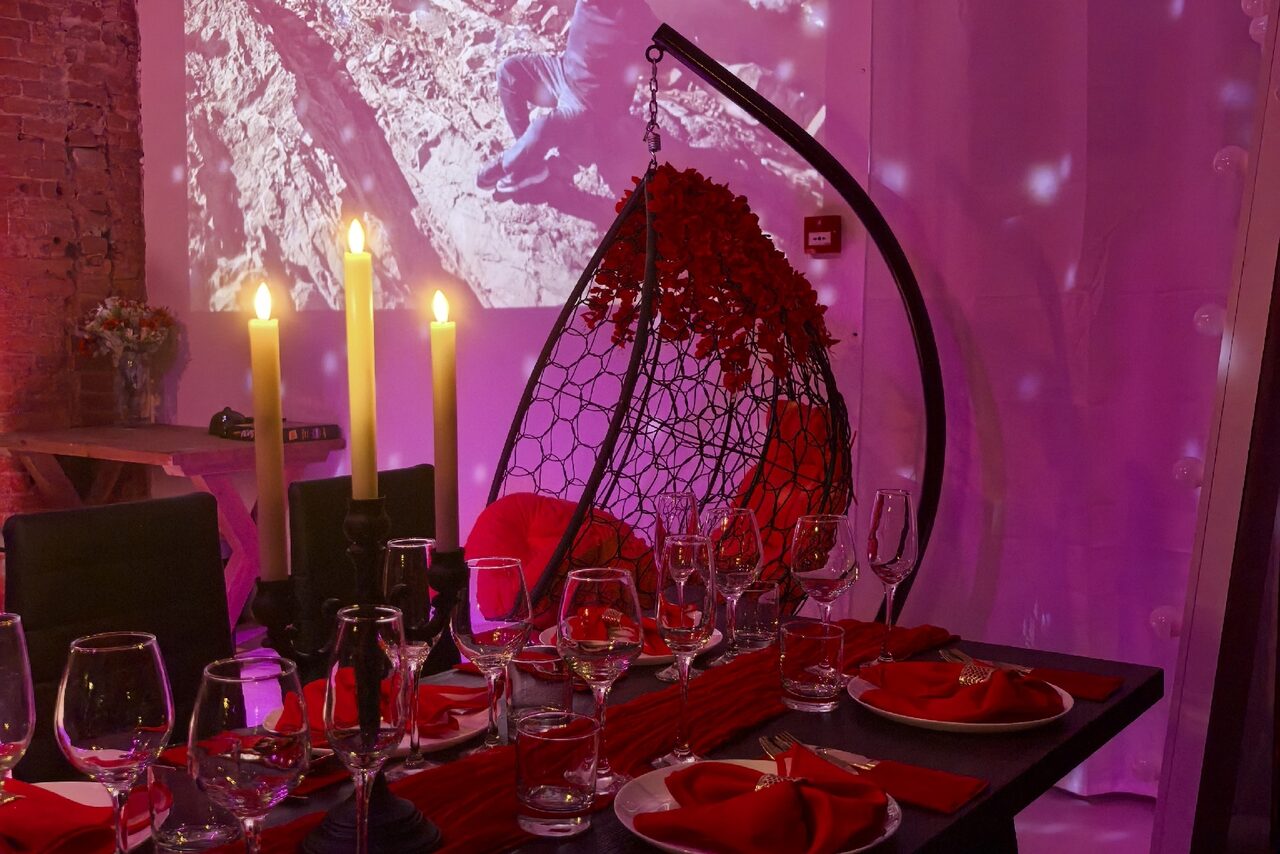 Арендовать Red Loft. Стильный лофт в красных тонах