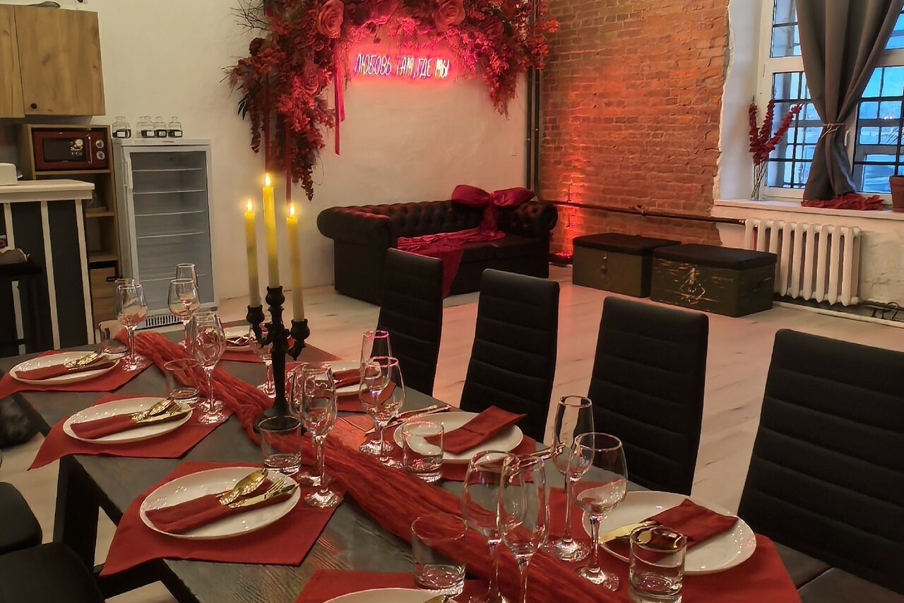 Арендовать Red Loft. Стильный лофт в красных тонах