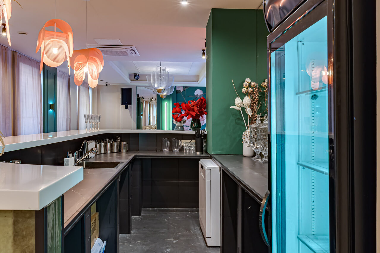 Арендовать Лофт Флоу - цветочный зал в классическом стиле