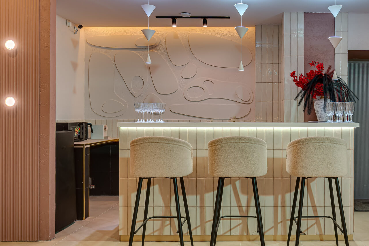 Арендовать Лофт в спокойных бежевых тонах