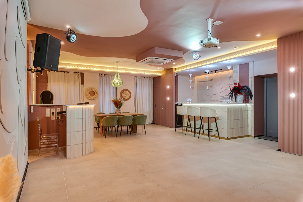 Арендовать Лофт в спокойных бежевых тонах