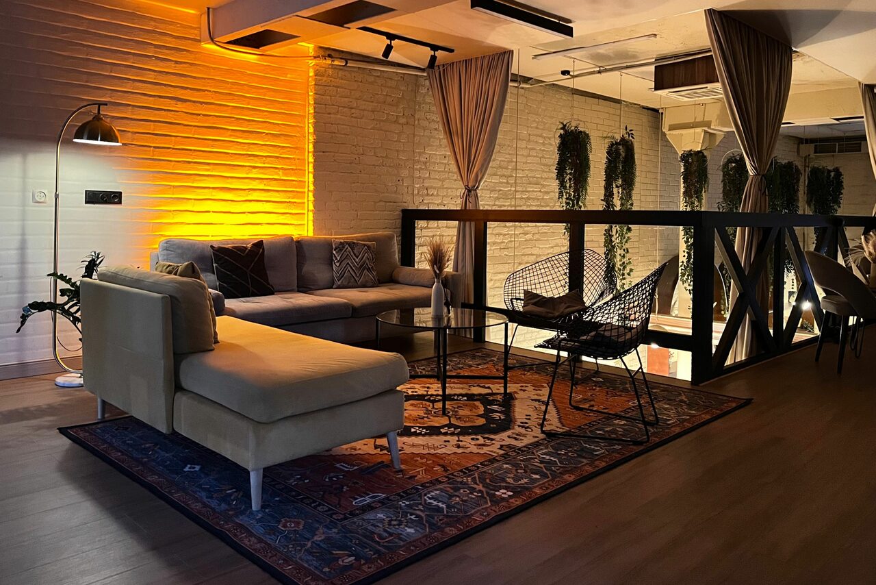 Арендовать Лофт Аудиенция