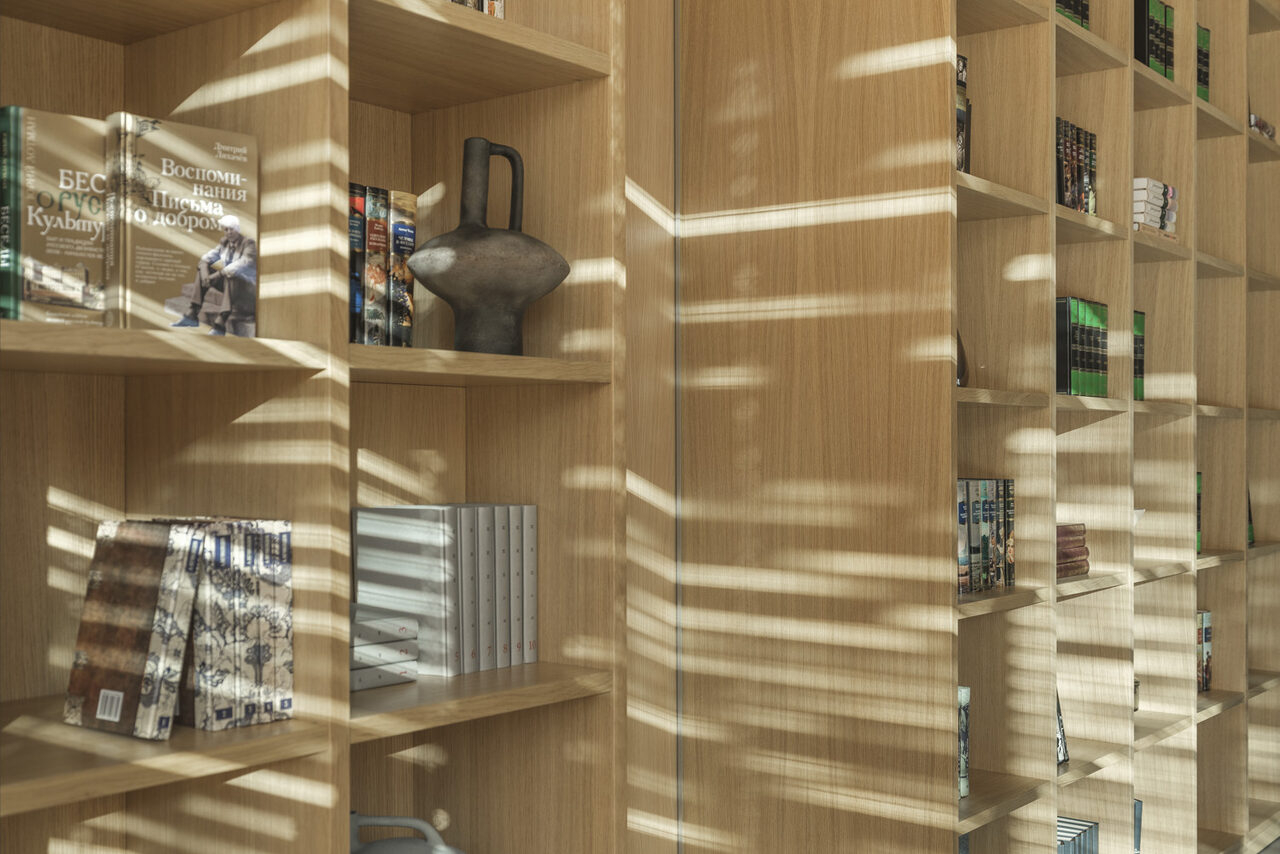 Арендовать Кафе Quercus. Зал Библиотека