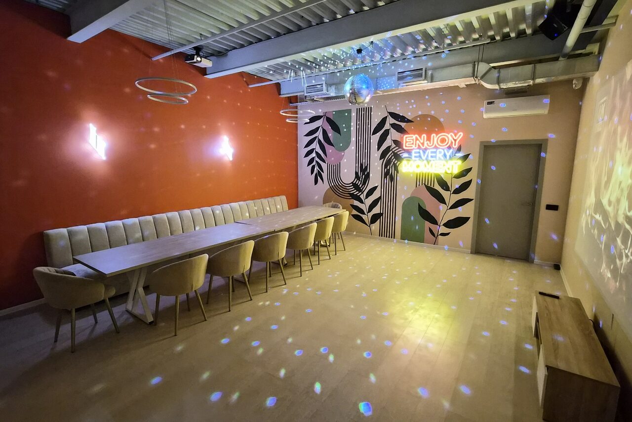 Арендовать Sansara loft. Зал Happy